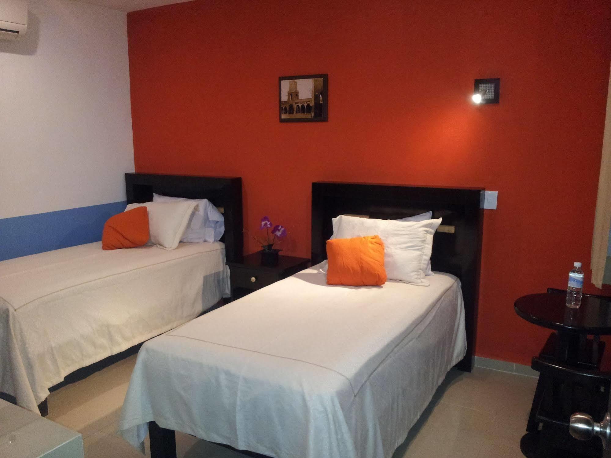 Hotel Catedral Campeche Exteriör bild