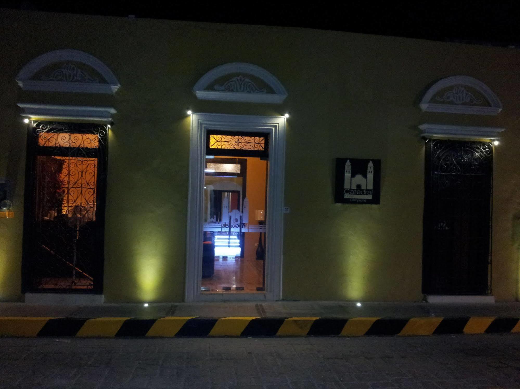 Hotel Catedral Campeche Exteriör bild