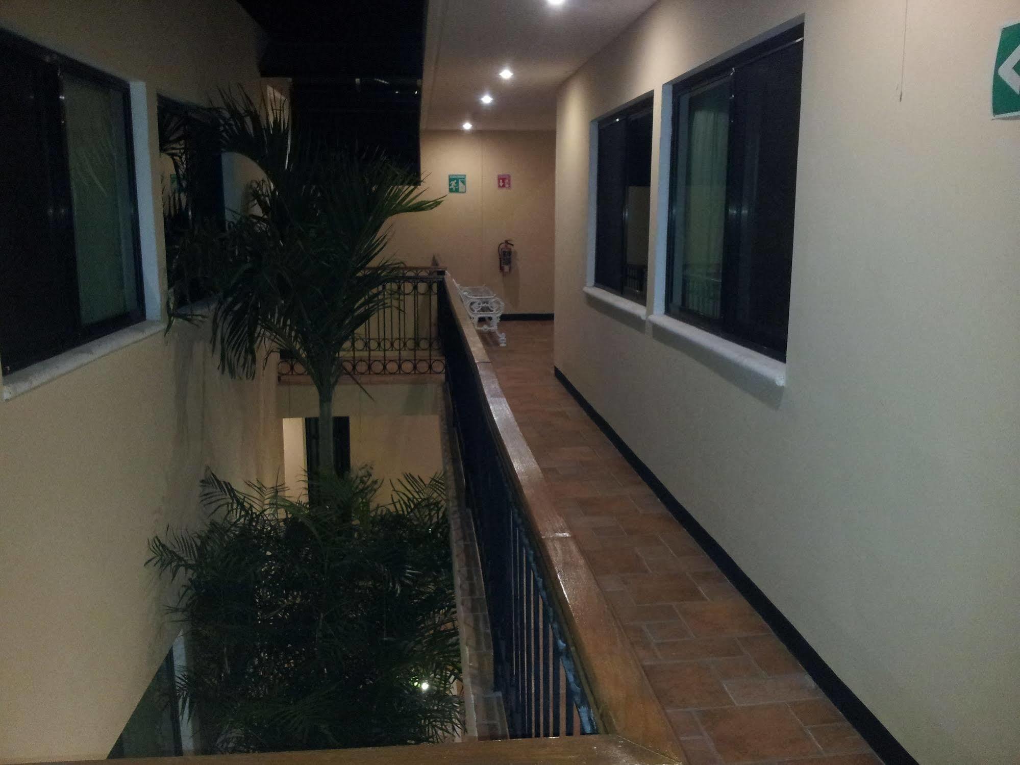 Hotel Catedral Campeche Exteriör bild